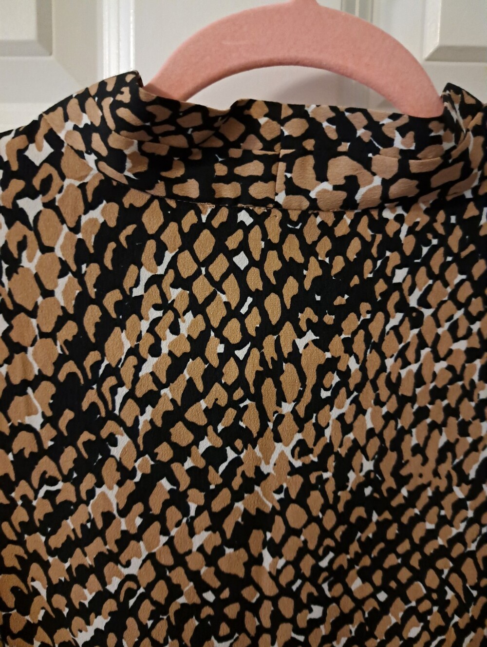 NINE WEST leopard Print BLOUSE brand new SIZE 1X gold butttons LONG SLEEVES - Picture 8 of 8